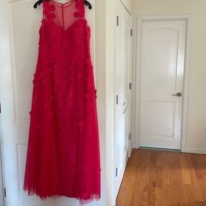 Teri Jon size 12 was 1200 now800 as new